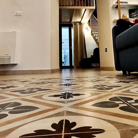Aminta, Tirsi 度假居